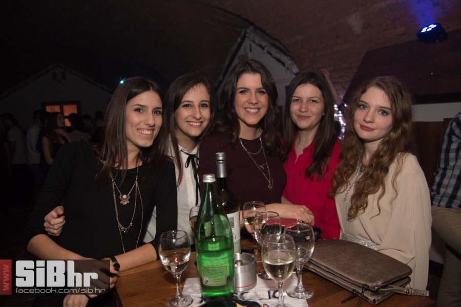slavonia_band_outside_19