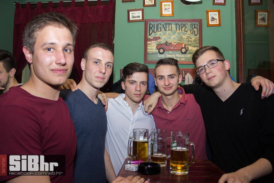 fort_pub_1
