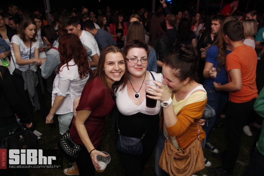 studentska_rostiljada_Mejasi_Si