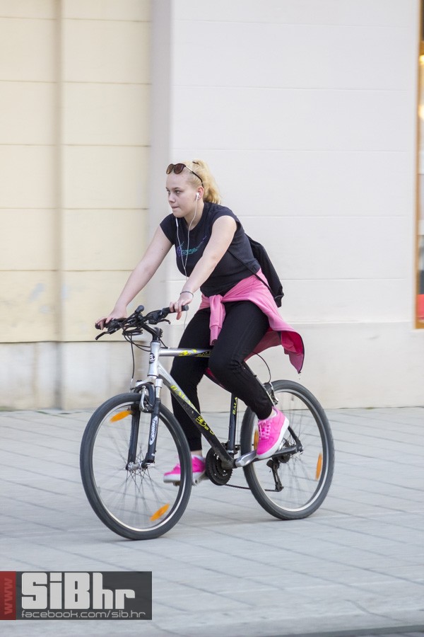 osjecani_u_setnji_gradom_144 osjecani_u_setnji_gradom_144