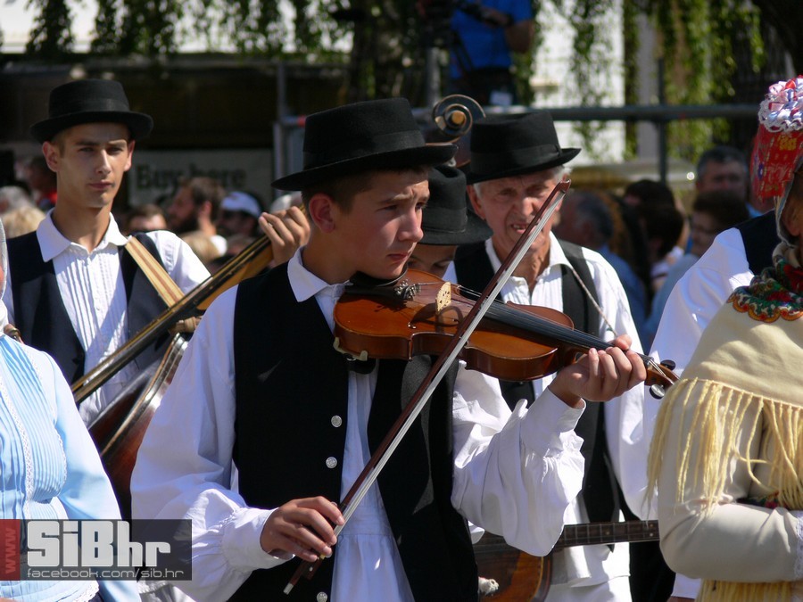 49djakovacki_vezovi_100