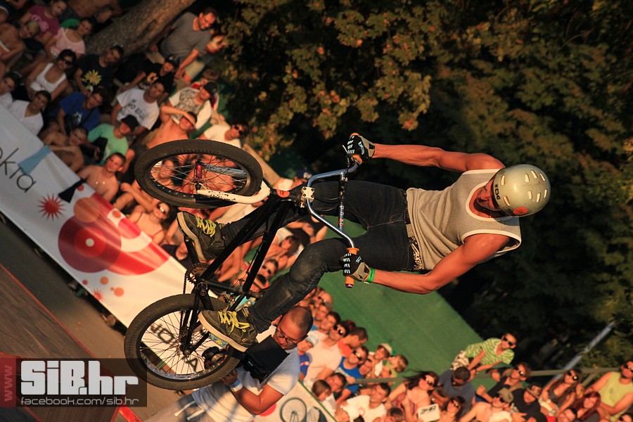 bmxday_2012_SiBhr_17