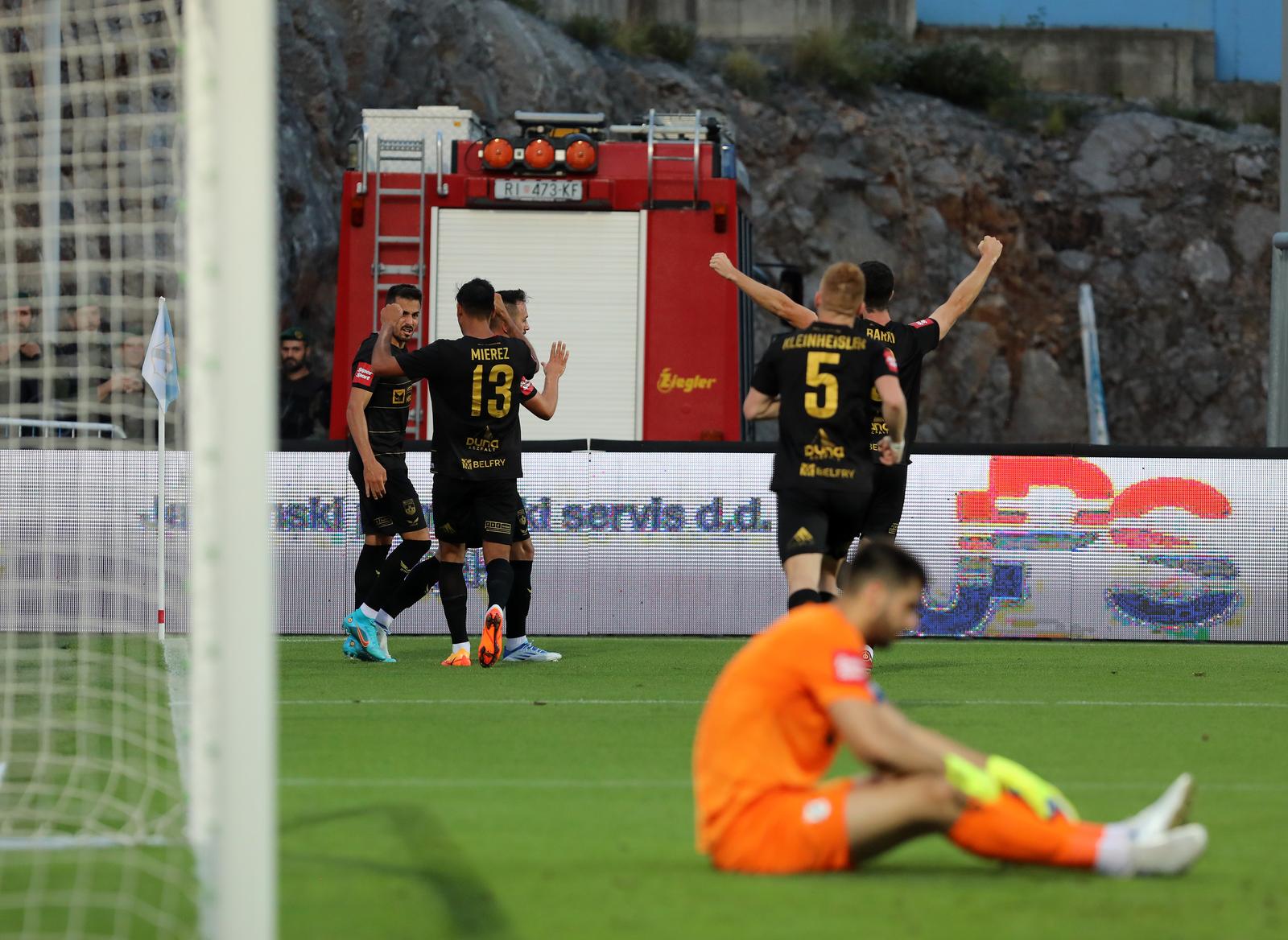 HNK Rijeka – NK Osijek HNK Rijeka – NK Osijek