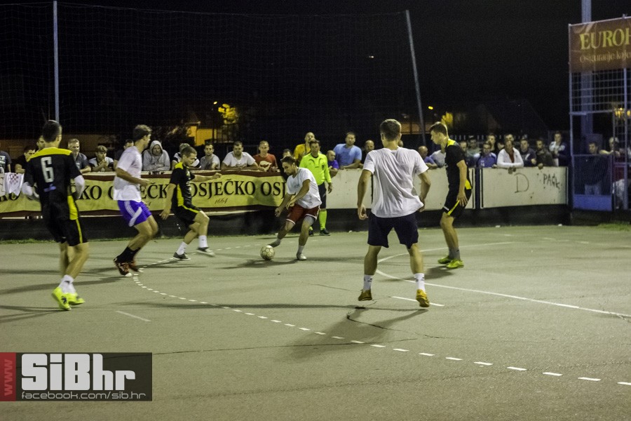 tri_kornera_penal_15