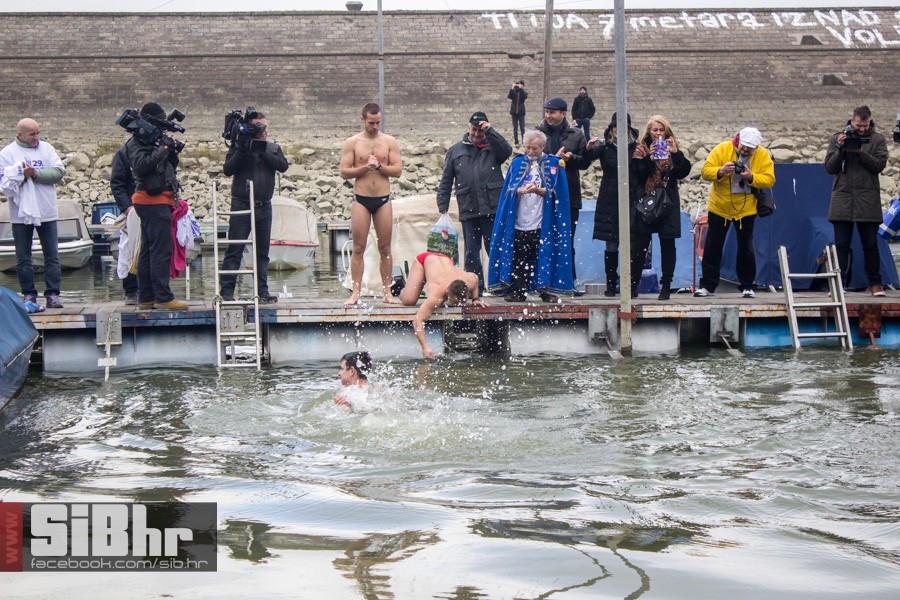 skakanje_tuljan_31122015_sibhr_