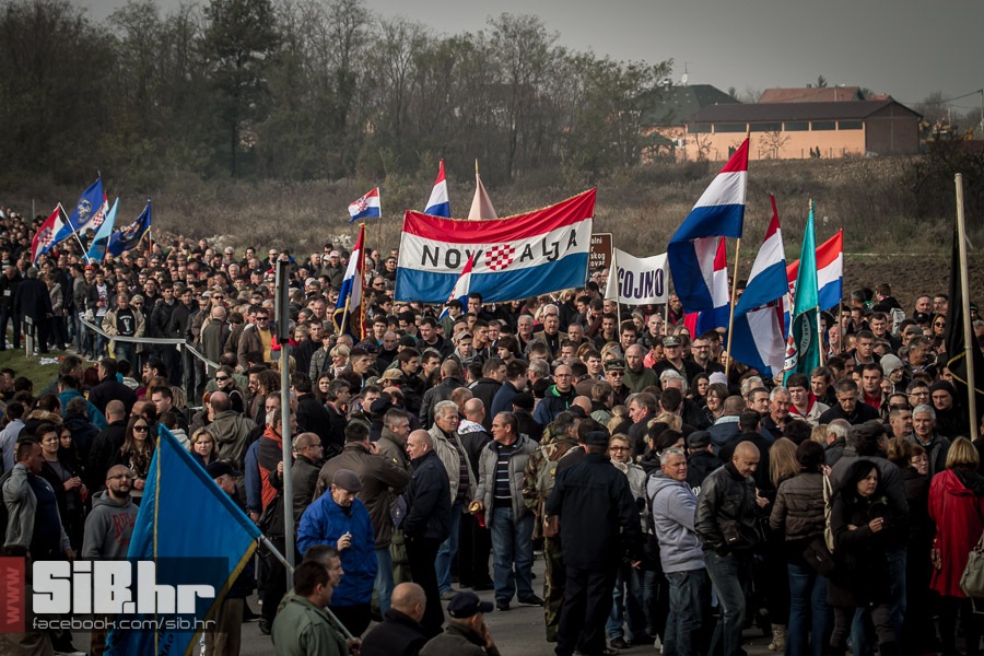 kolona_sjecanja_vukovar_1811201