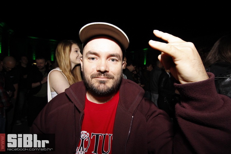 ufo_brkovi_zoran_63 ufo_brkovi_zoran_63