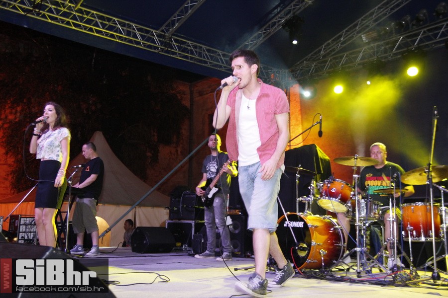 dubioza_sars_2014_zoran_bastion dubioza_sars_2014_zoran_bastion