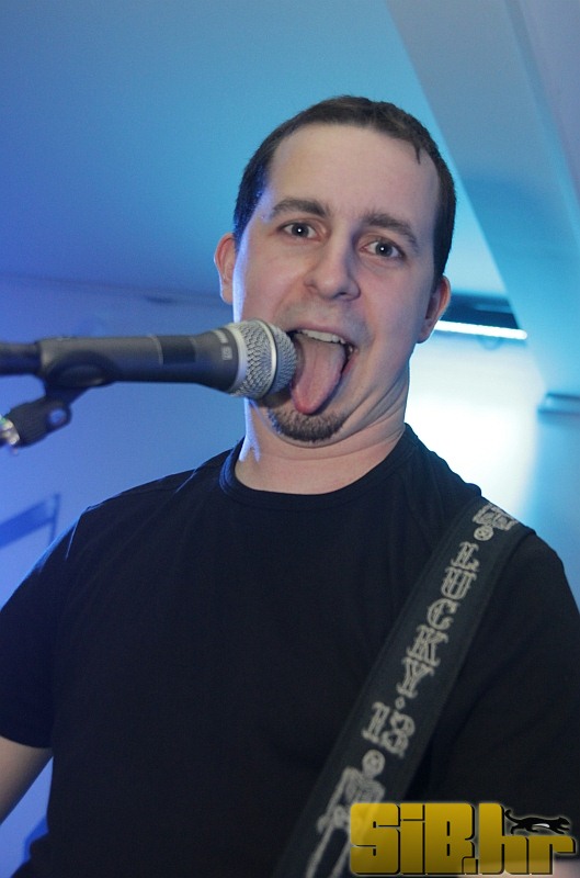 skapada_pullover_medium_17_11_2