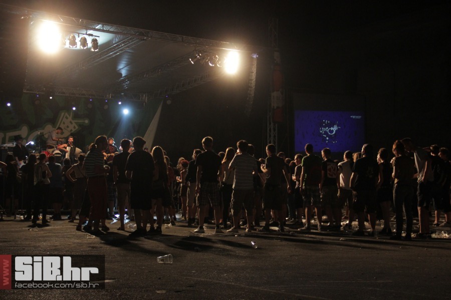 ufo_1_dan_07072012_sibhr_by_021