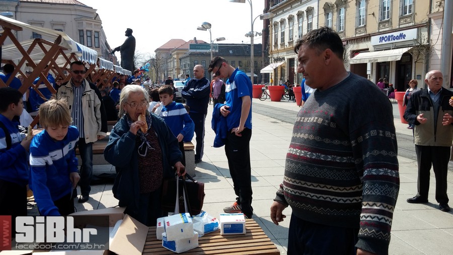 nkosijek_trg_2014_04