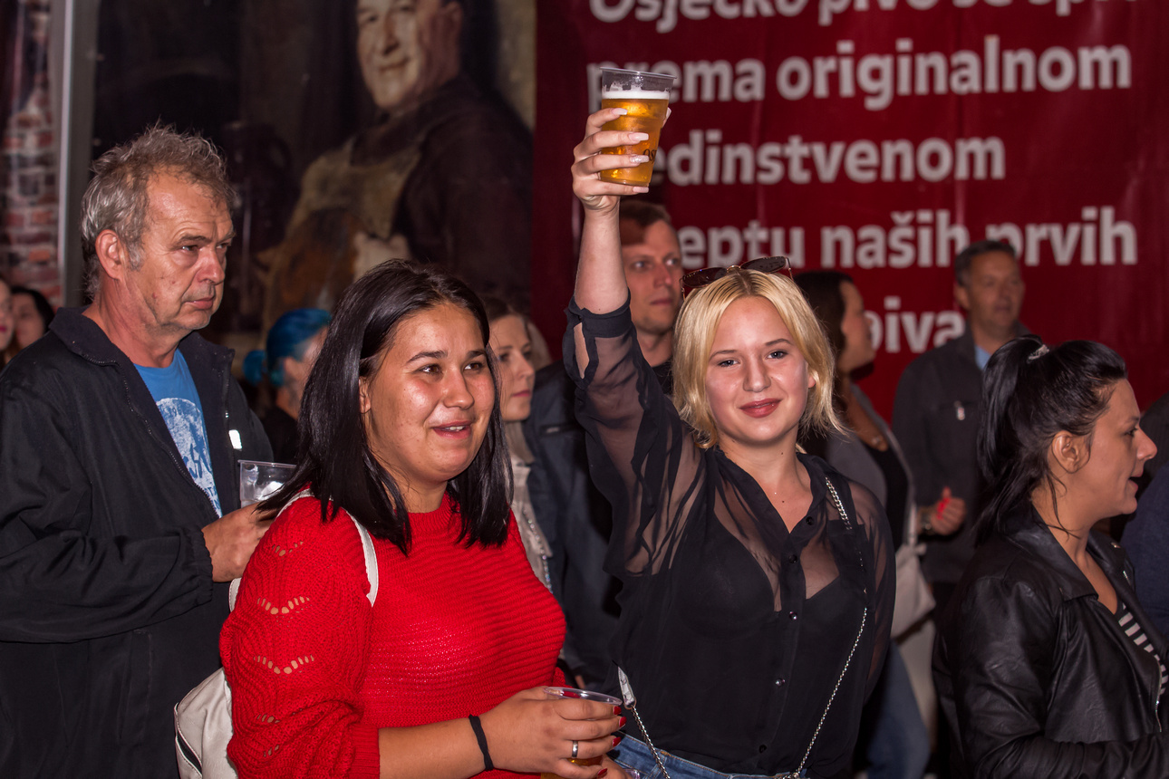 Dani prvog hrvatskog piva 2021: Crvena jabuka Dani prvog hrvatskog piva 2021: Crvena jabuka