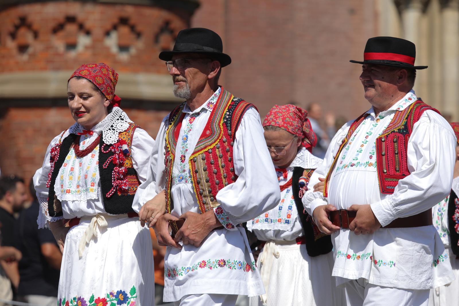 57. Đakovački vezovi