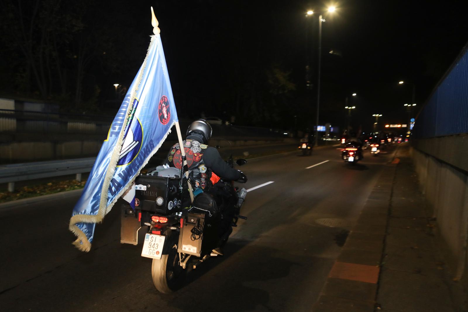 Paljenje svijeća u Osijeku
