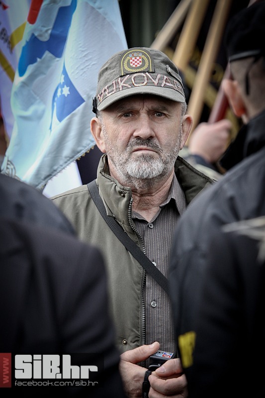 vukovar_prosvjed_protiv_cirilic