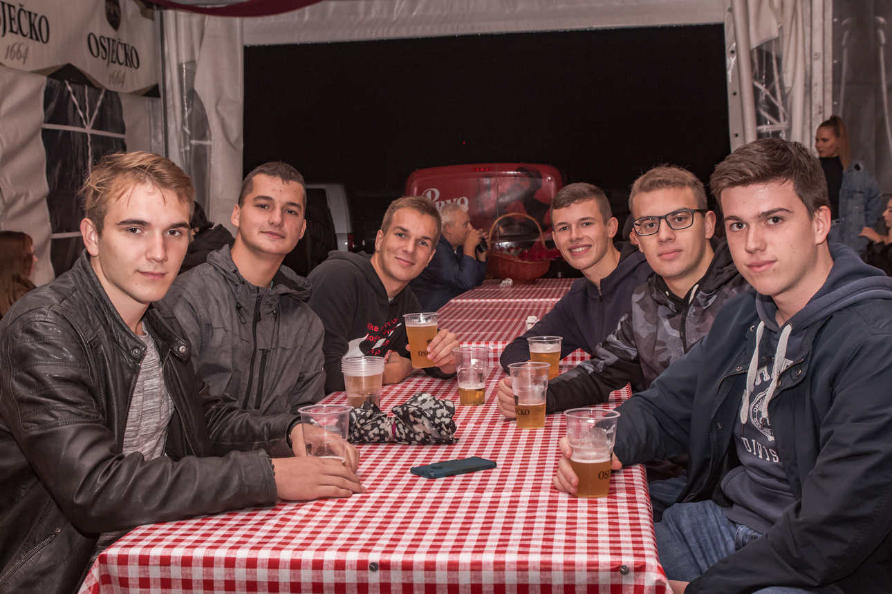 Dani prvog hrvatskog piva 2021: Crvena jabuka Dani prvog hrvatskog piva 2021: Crvena jabuka