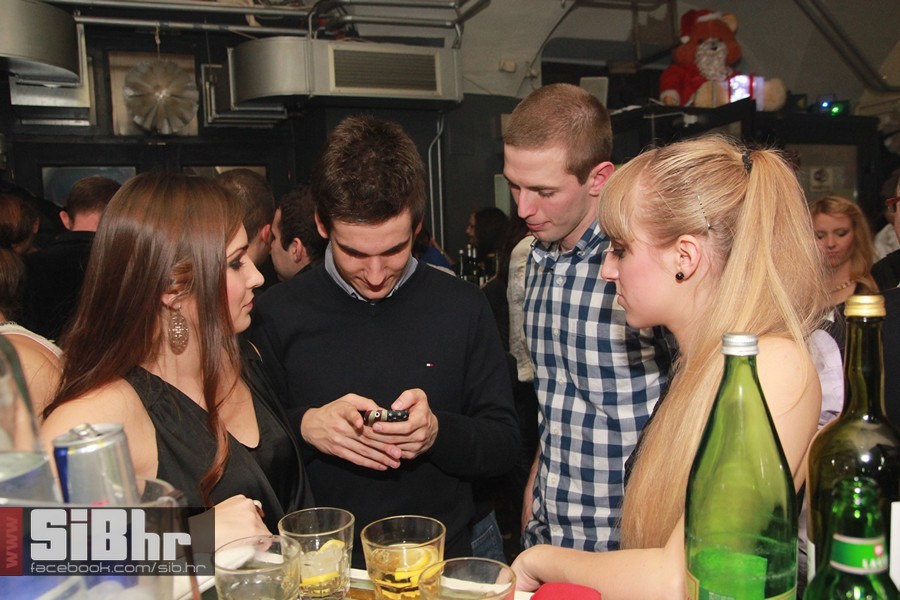 nova_godina_2014_matrix_SiBhr_1