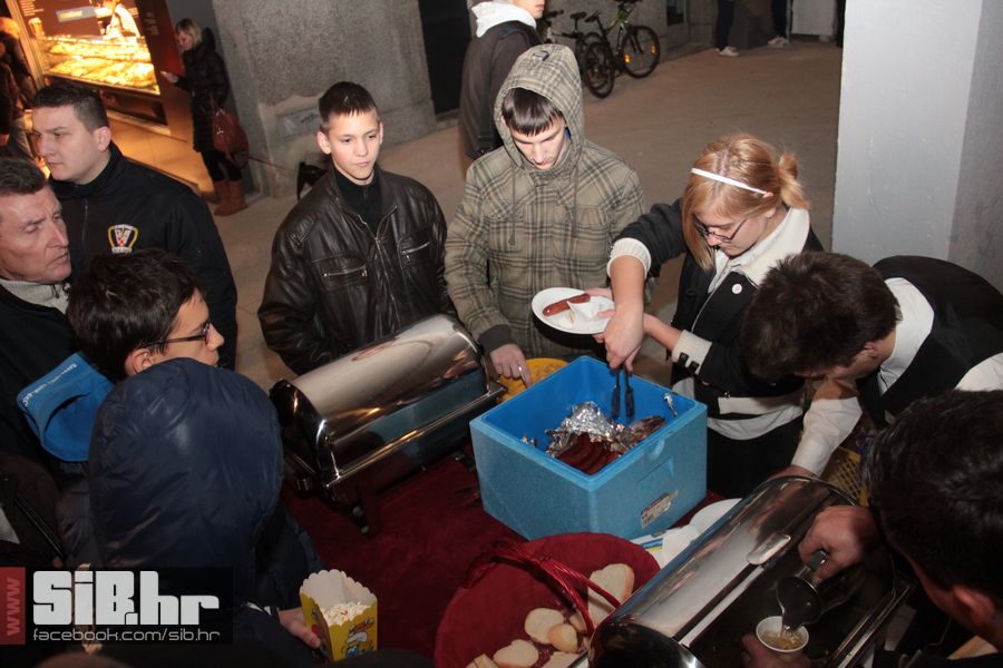 SvecanoOtvorenTrgSlobode_SiBhr_