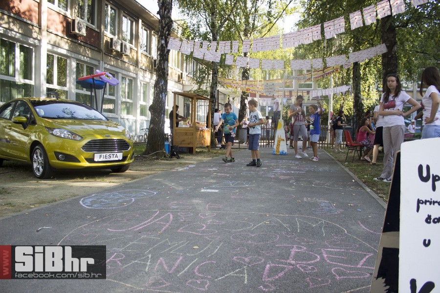 zemlja_vijenac_2015_SiBhr36