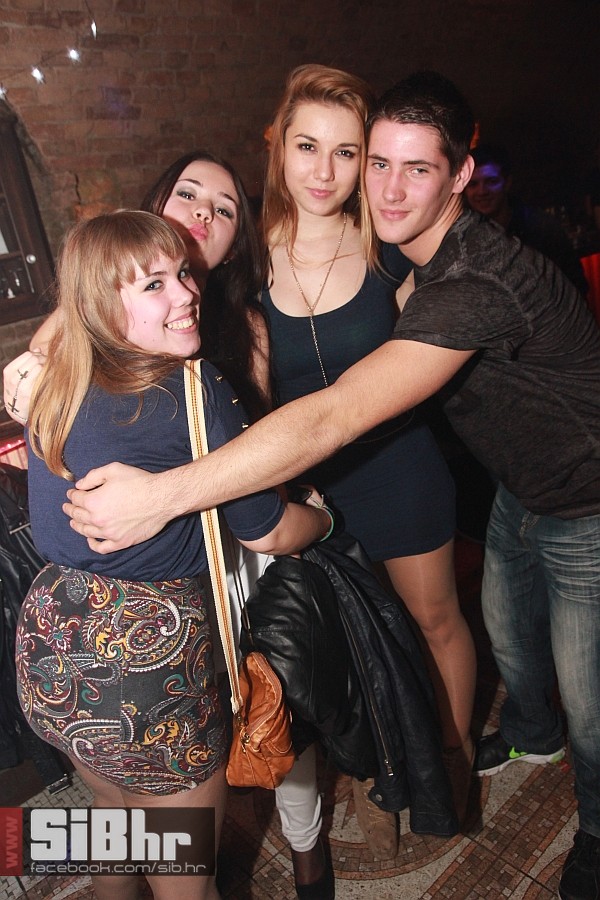 nocni_zivot_harem04012013_SiBhr