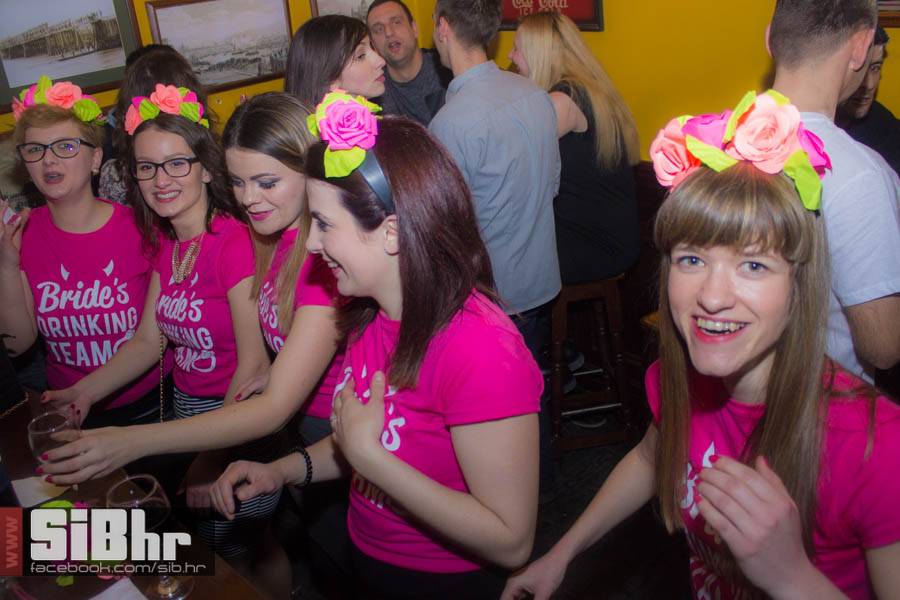 OldBridgePub_osijek_2