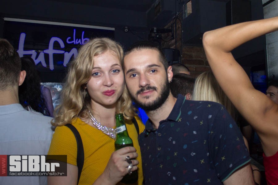 outside_i_tufna_23
