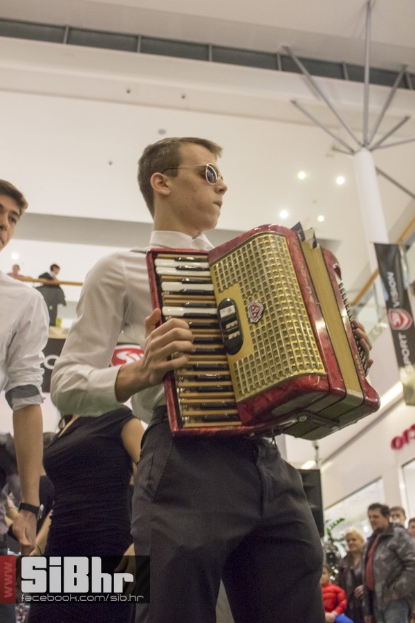 osjecki_karneval_avenue_mall_95