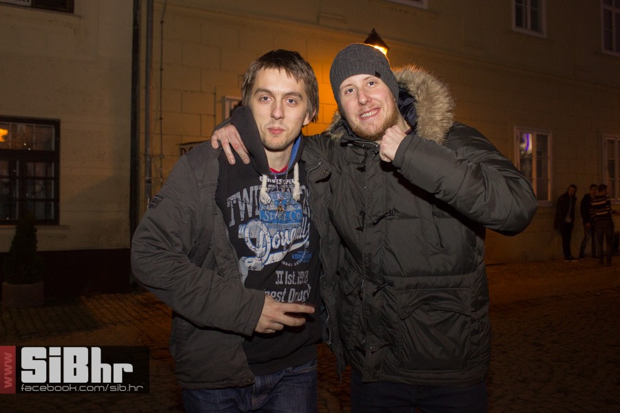 TUFNA_1912_2015_SiBhr_15
