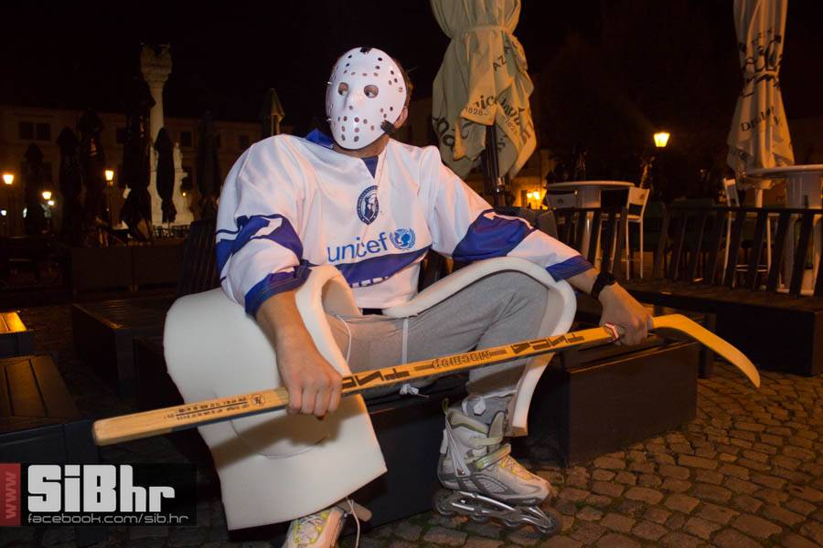 exit_halloween_26