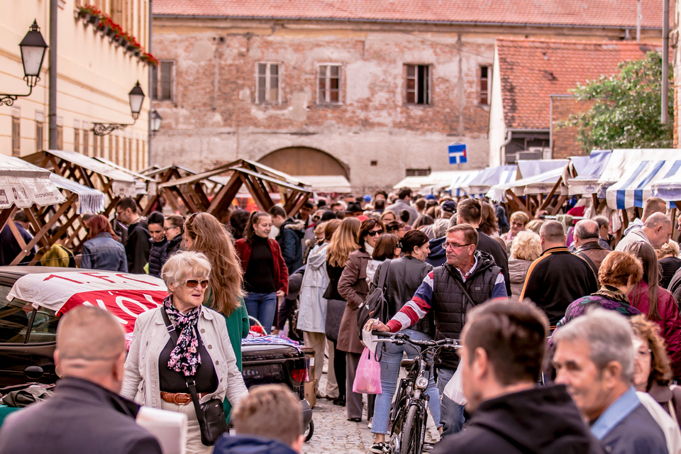 Sajam antikviteta u Osijeku
