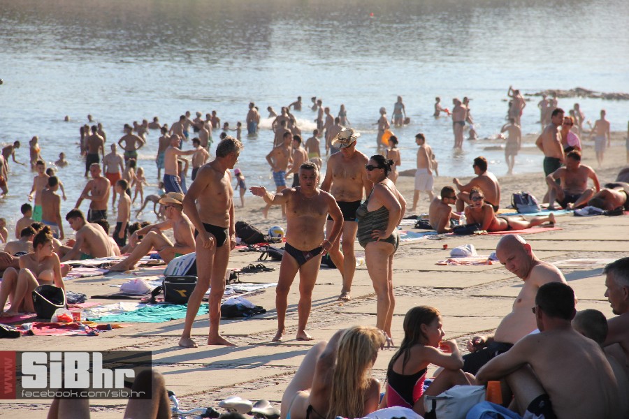 kopika0308_SiBhr_64 kopika0308_SiBhr_64