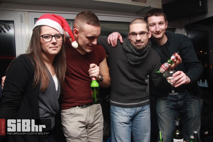 barkaIMG_543225122013 barkaIMG_543225122013