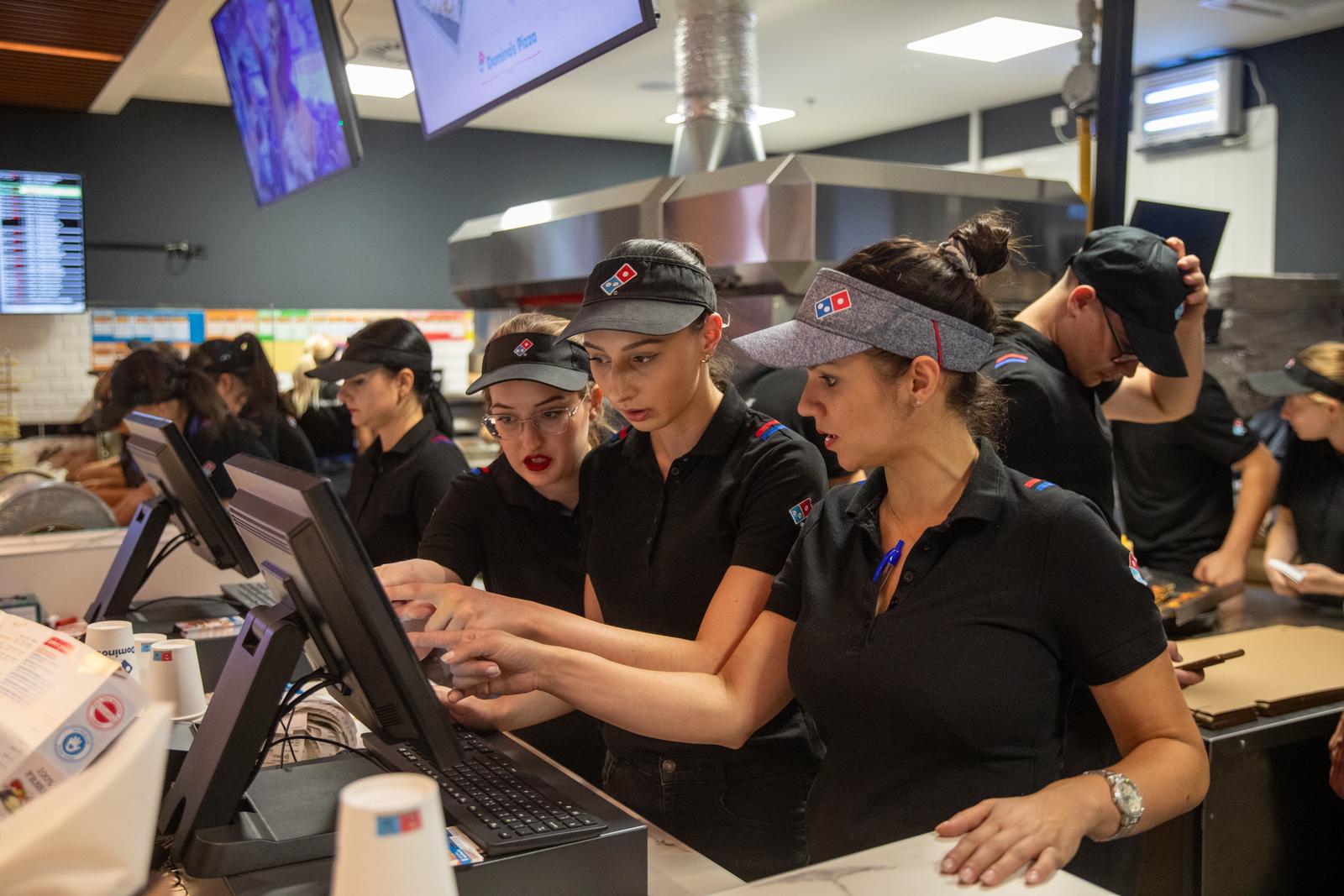 Domino’s Pizza Osijek Domino’s Pizza Osijek