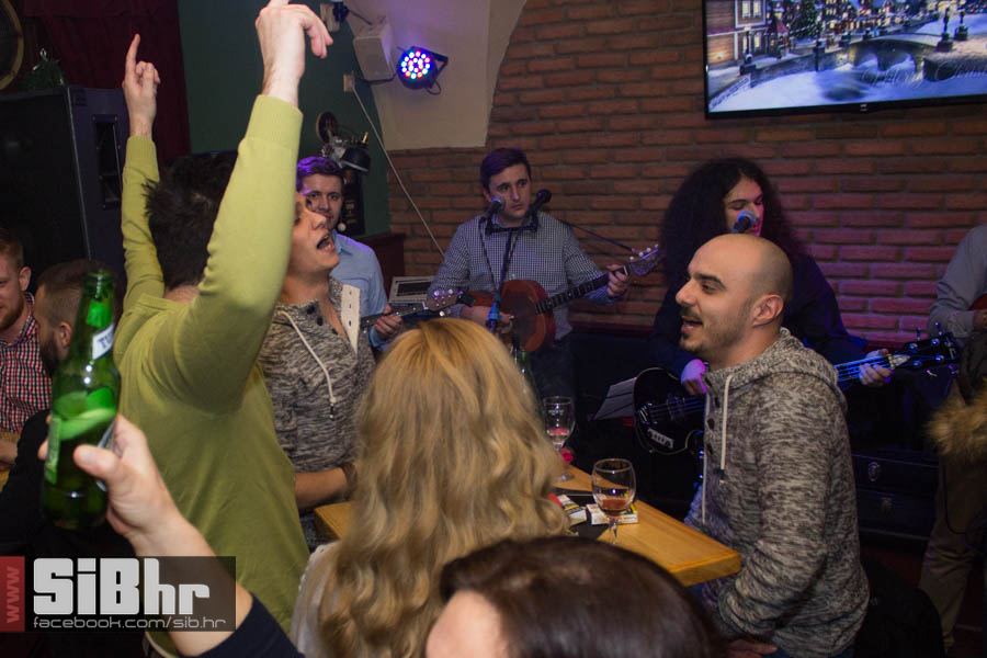 badnjak_u_tvrdji_SiBhr_34