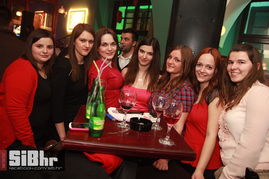 fortpub_osijek_nightlife_sibhr1