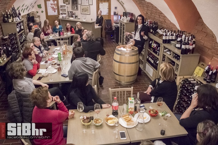 osijek_book_club_rodjendan_37