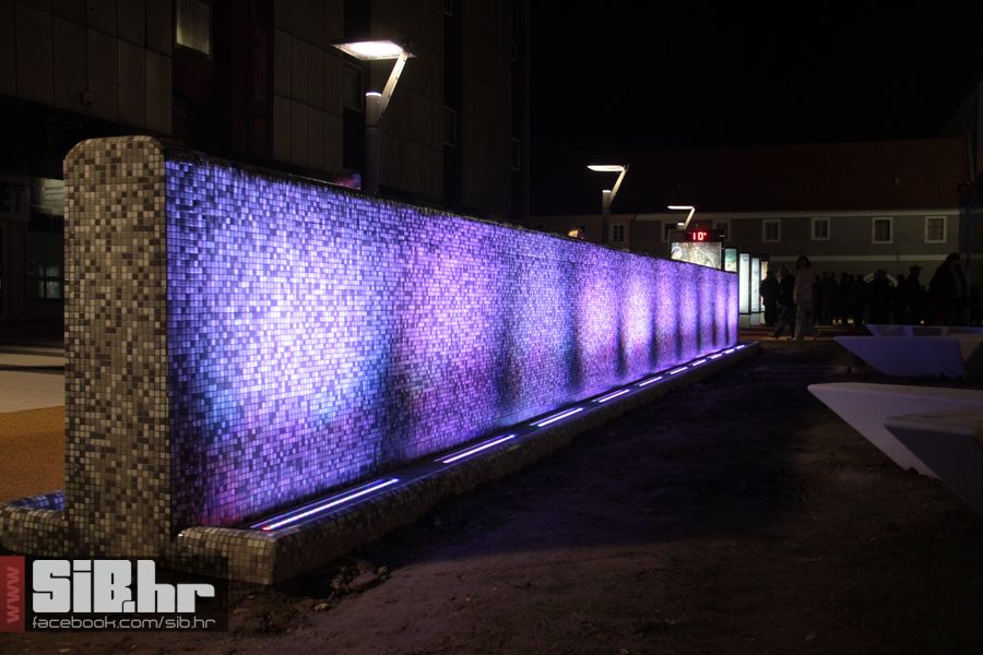 SvecanoOtvorenTrgSlobode_SiBhr_