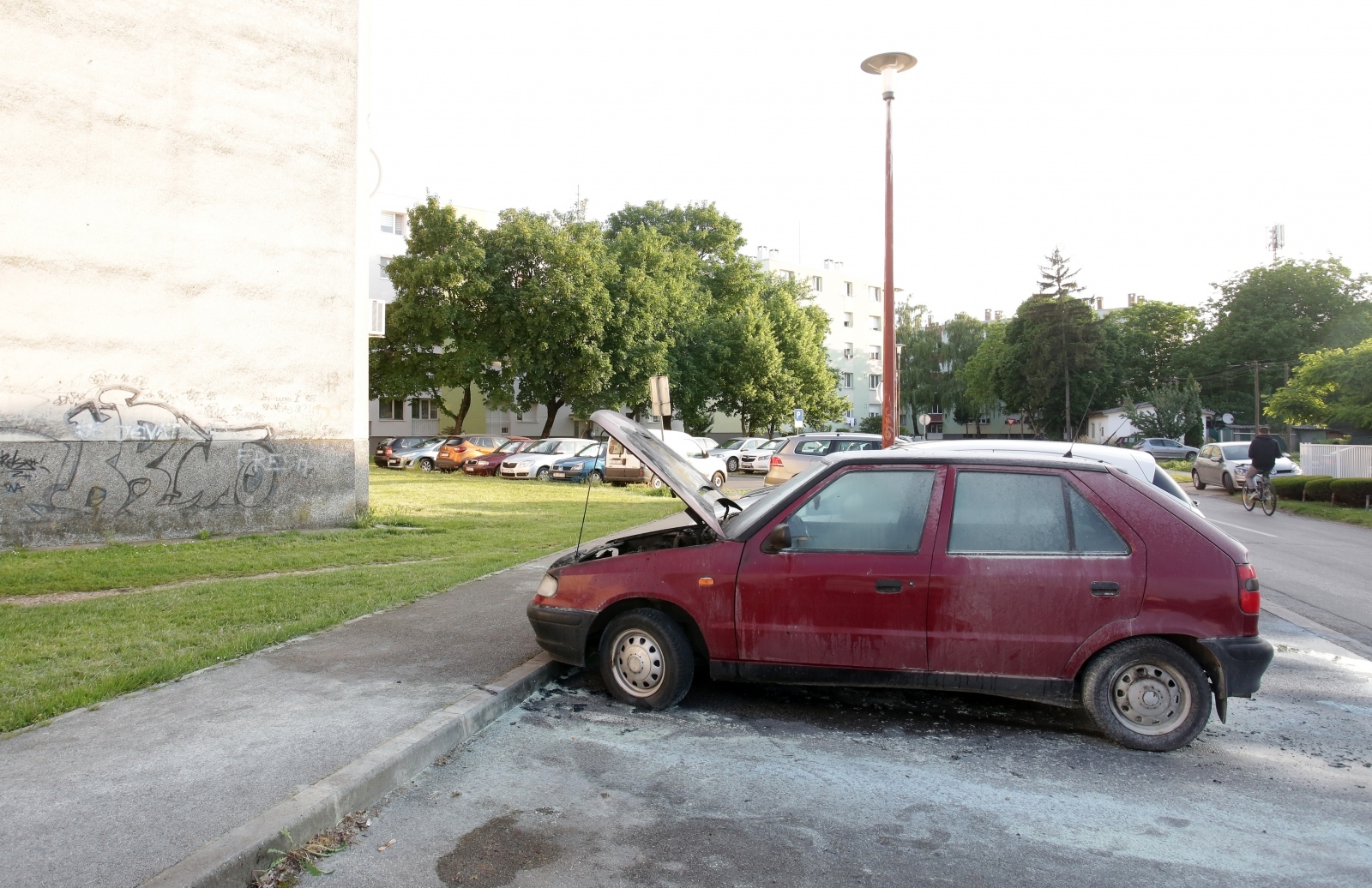Požar automobila u Osijeku