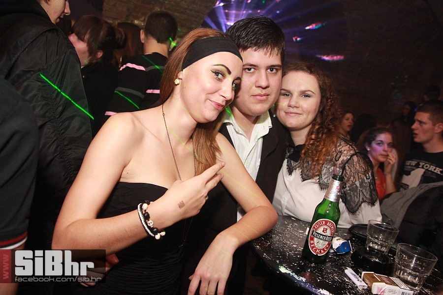 nocni_zivot_harem04012013_SiBhr
