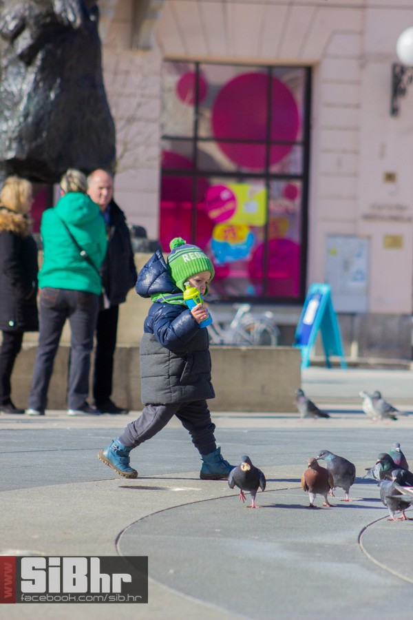 subota_osijek_setnja_ljudi_49