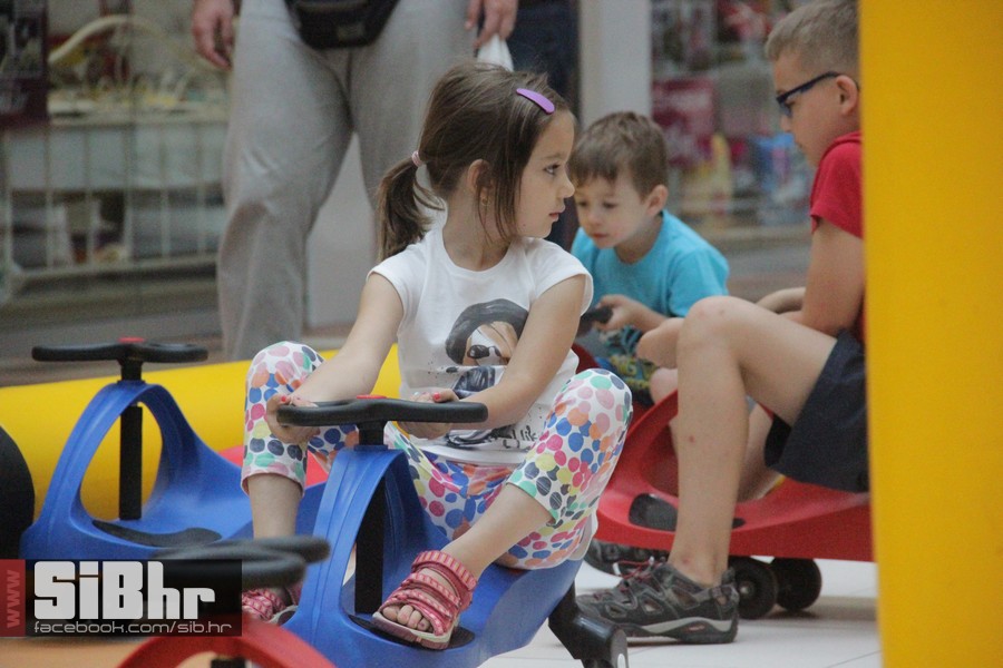 autici_avenue_mall_osijek_25