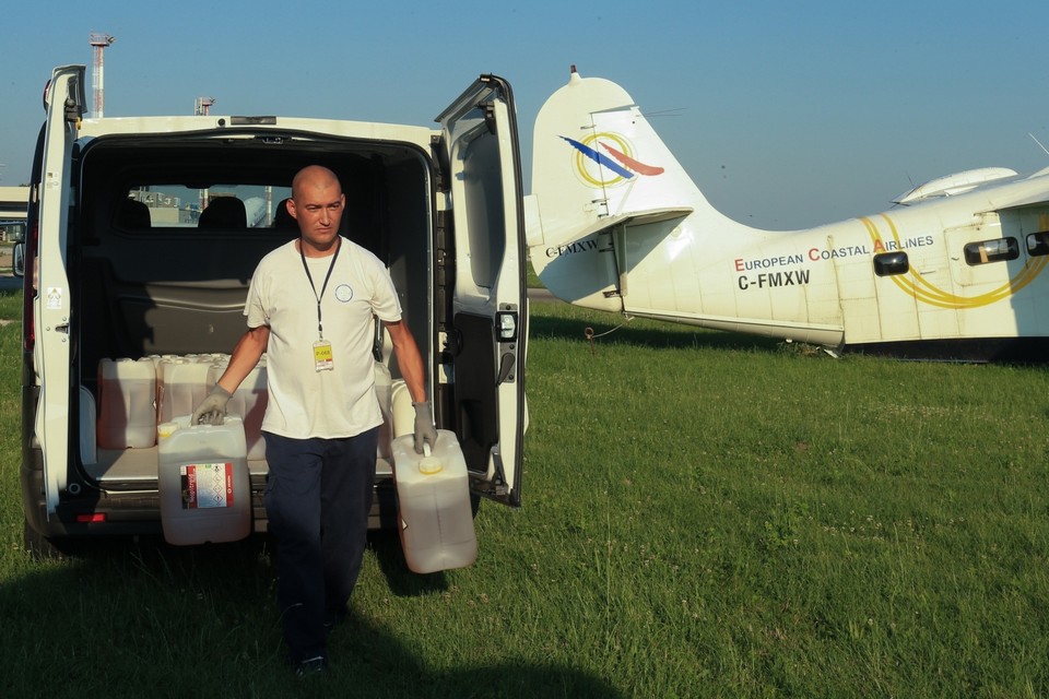 Udar na komarce s neba i sa zemlje Udar na komarce s neba i sa zemlje