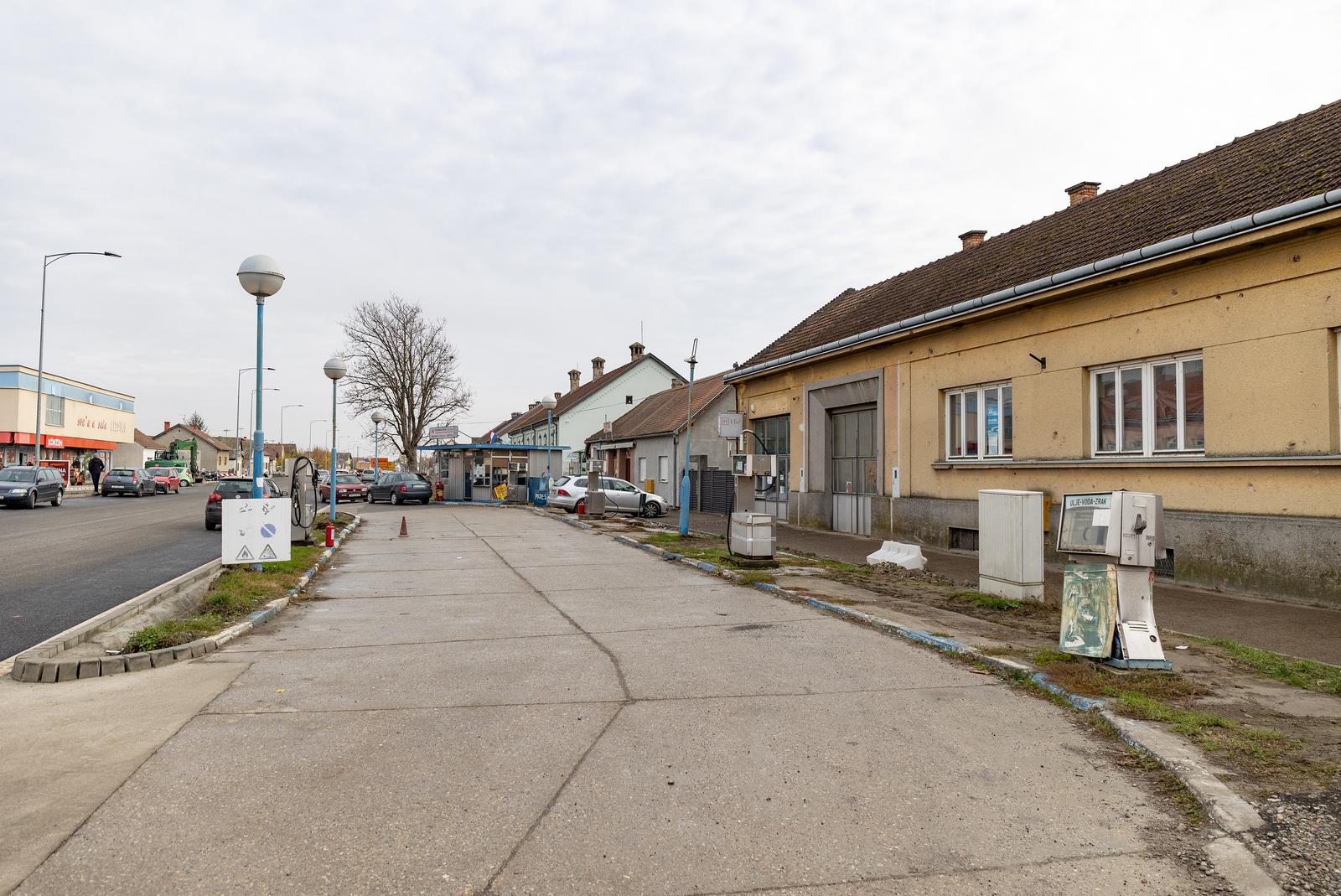 Ilegalna benzinska pumpa u centru Bizovca