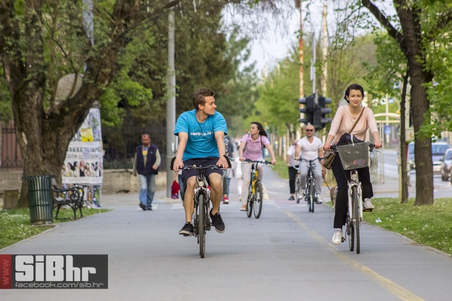 osjecani_u_setnji_gradom_121 osjecani_u_setnji_gradom_121