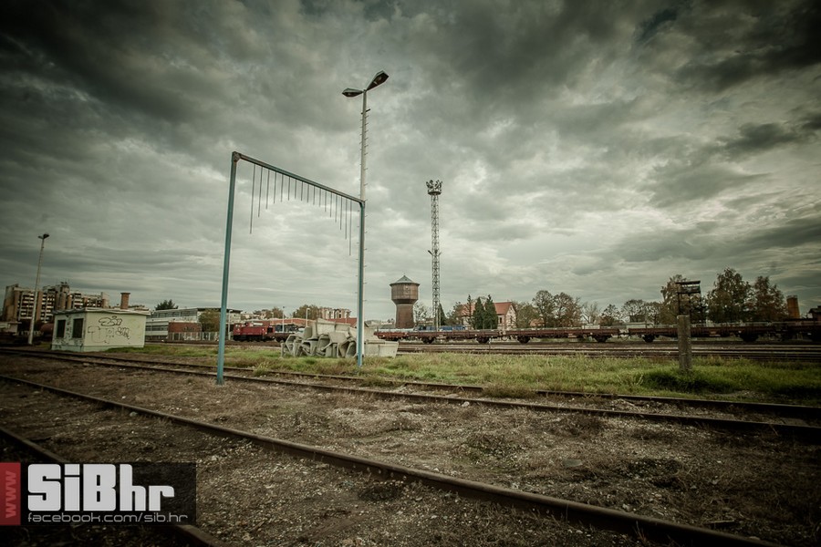 apokoalipticni_osijek_mbanic_Si