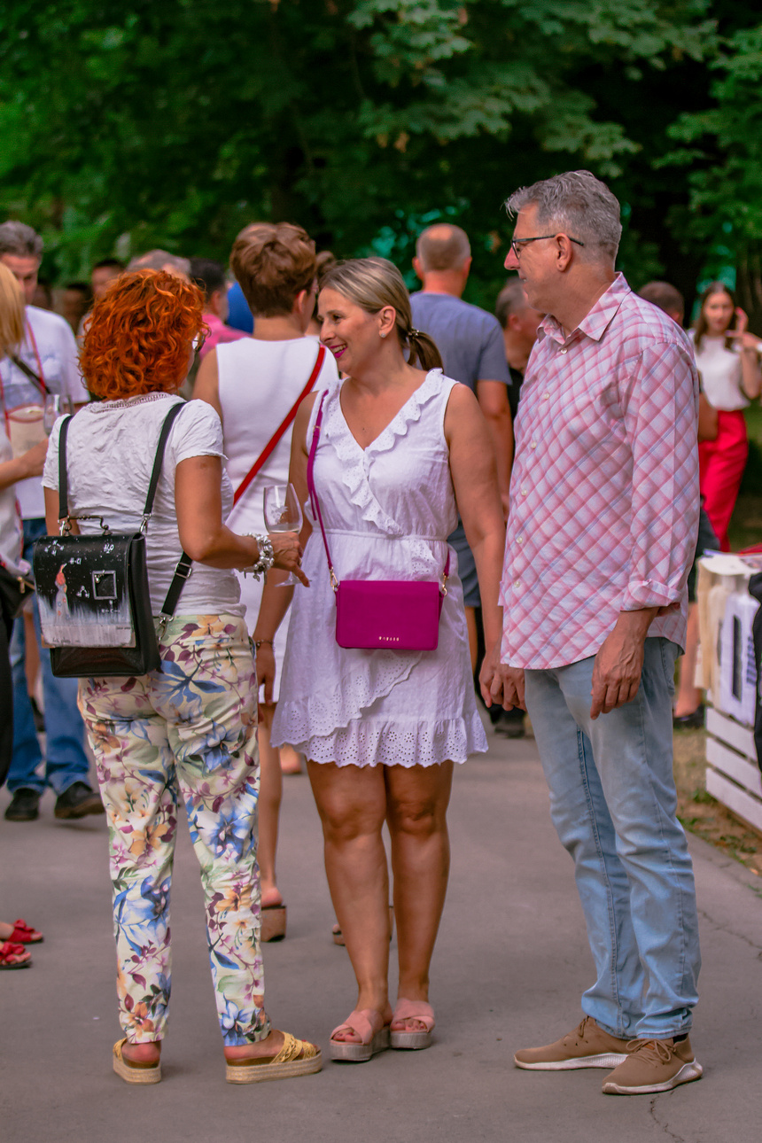 Večer vina i umjetnosti u Osijeku Večer vina i umjetnosti u Osijeku