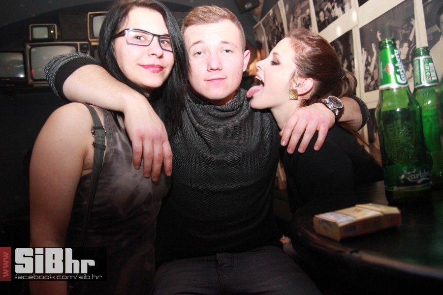 tufna0211_70 tufna0211_70