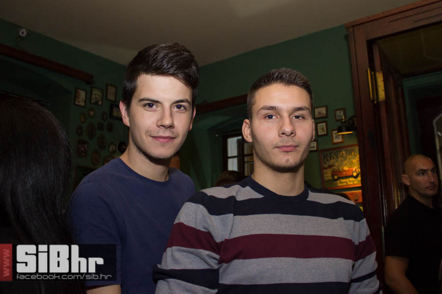 fort_pub_2