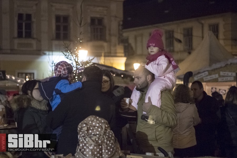 advent_prva_nedjelja_osijek_7
