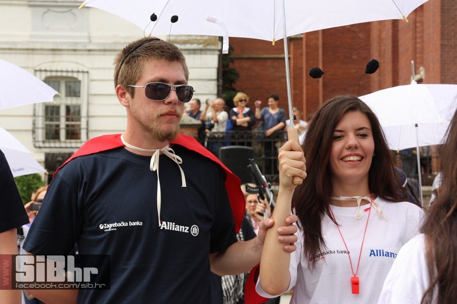 maturanti_djakovo_2013_09